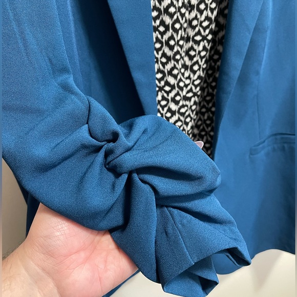 Teal Skies Are Blue Collarless Open Blazer - Picture 3 of 5